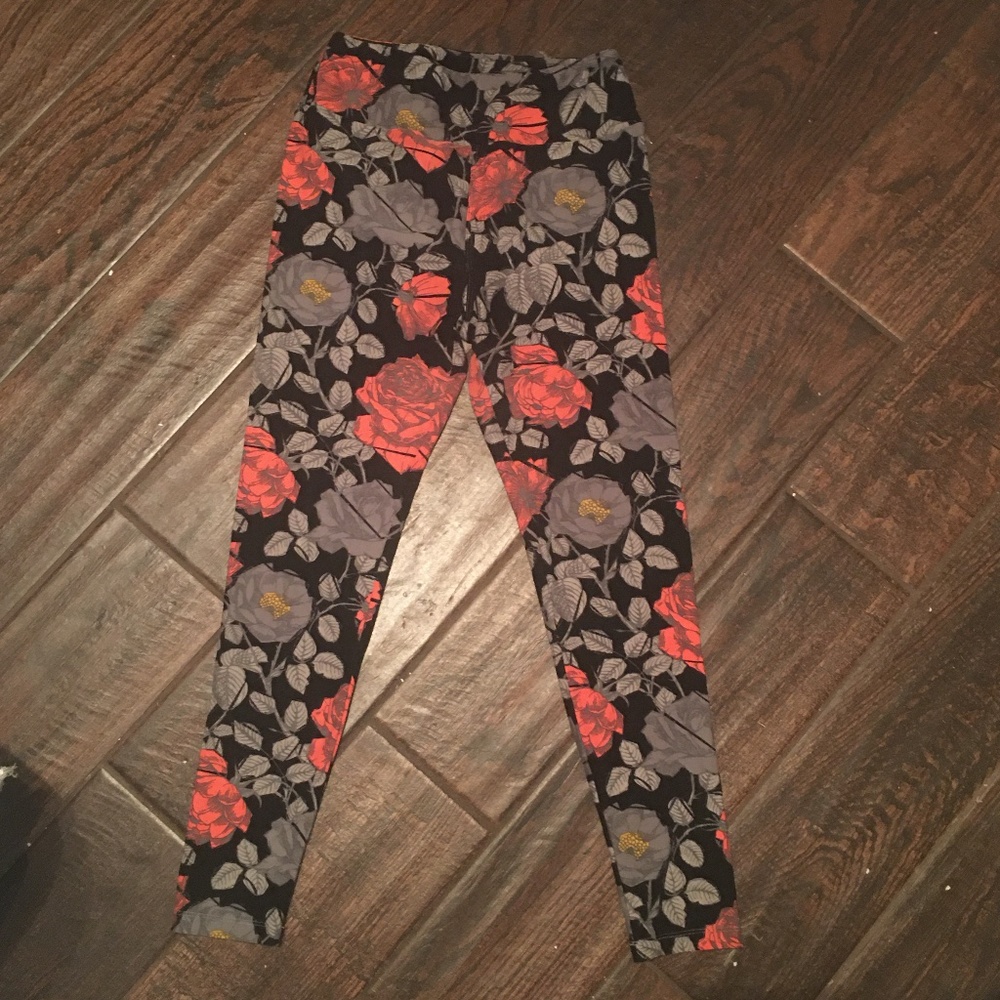 LuLaRoe Flowery Leggings - One Size (OS)